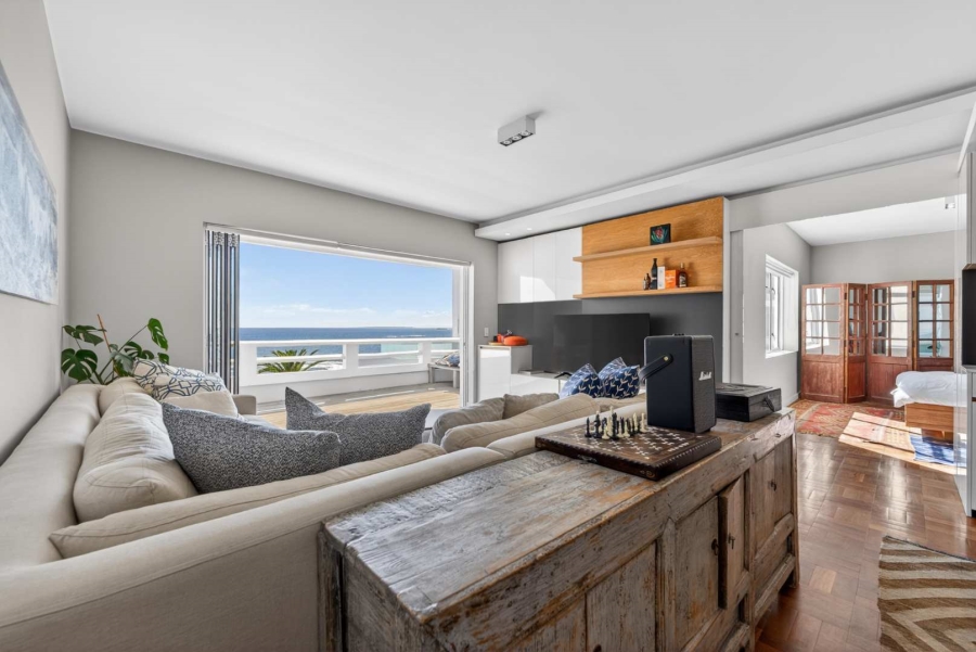 3 Bedroom Property for Sale in Sea Point Western Cape